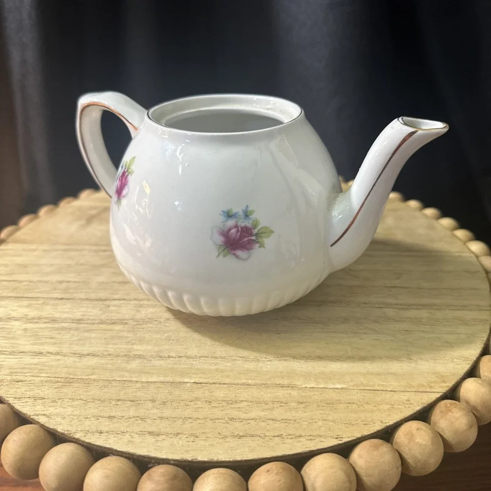 Vintage Ellgreave Wood & Sons England Teapot